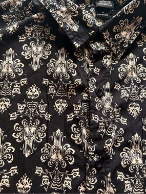 Disney Haunted Mansion medium men’s shirt